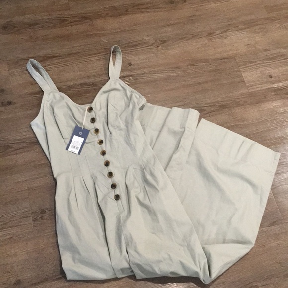 NWT Sleeveless button front straight leg jumpsuit - Picture 6 of 10